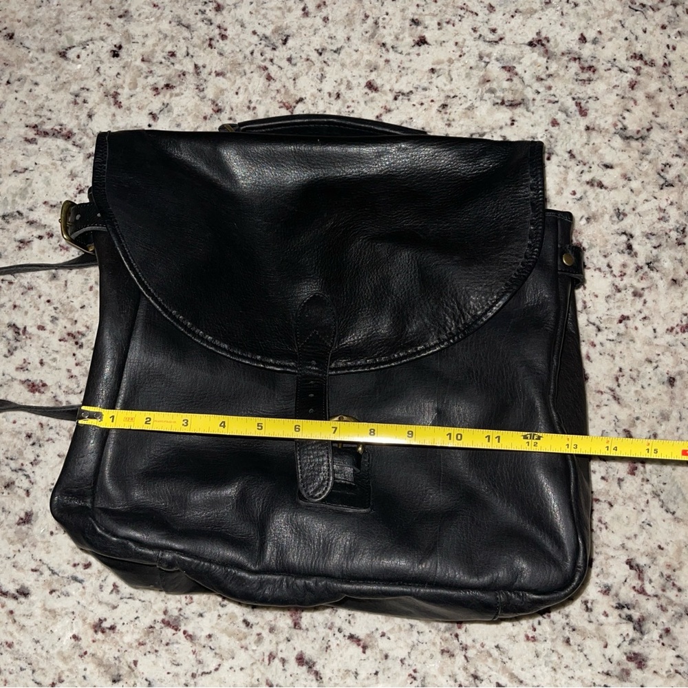 Vintage 90s Gap Black Leather Messenger Bag Brass Style Hardware Men’s Retro Y2K - Picture 11 of 16